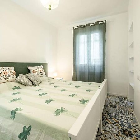 Appartement Le Finestre Sul Borgo 2 à Parme Extérieur photo